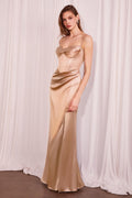 Fitted Dress With A Sweetheart Neckline And Thin Straps